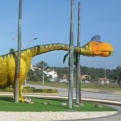 Dinosaur on roundabout at Furadouro